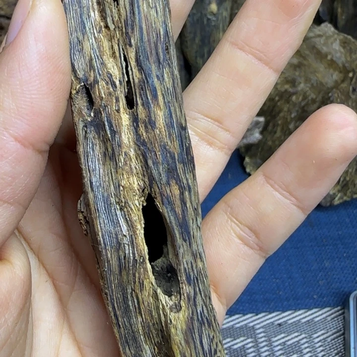 楠木用****9奇楠天然虫漏糖洁21克