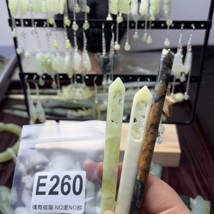 蛇纹石玉发饰合金水*淼