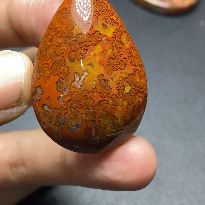 玛瑙/玉髓颈饰未镶嵌史****2