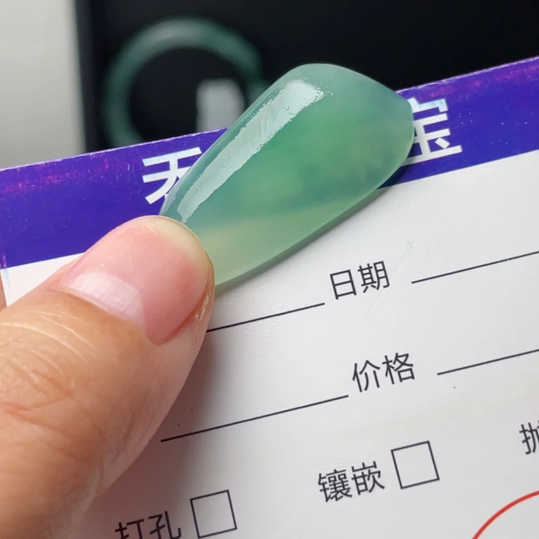 定制翡翠未镶嵌天然翡翠