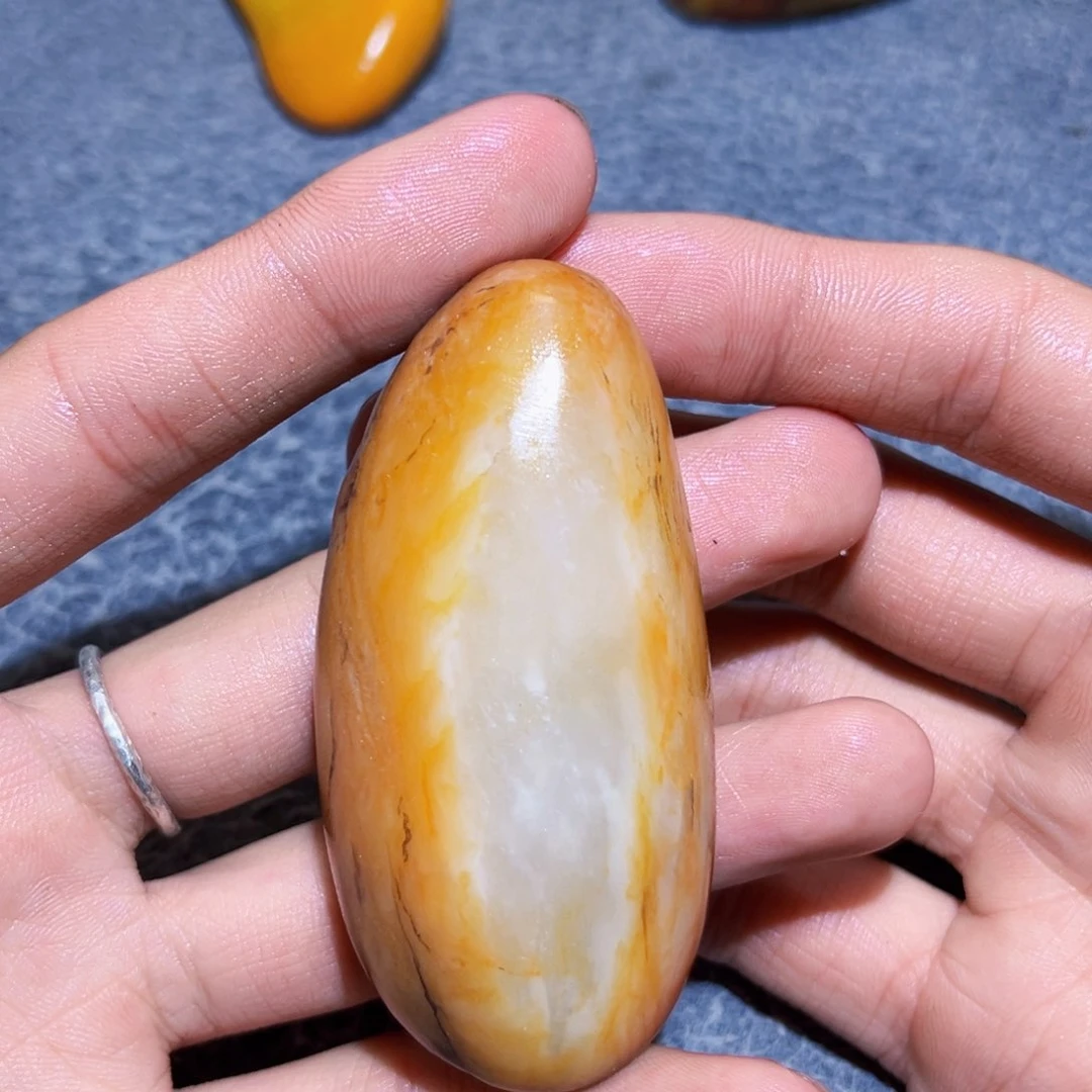 和田玉未镶嵌珠宝奇石