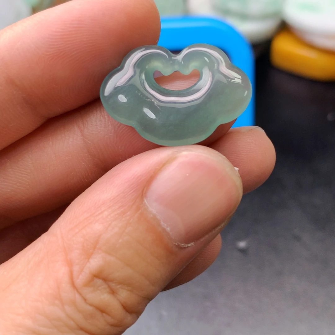 翡翠未镶嵌颈饰翡翠首饰和翡翠珠宝