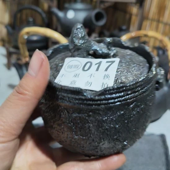 越***好黑砂017手抓宝瓶微瑕不退不换