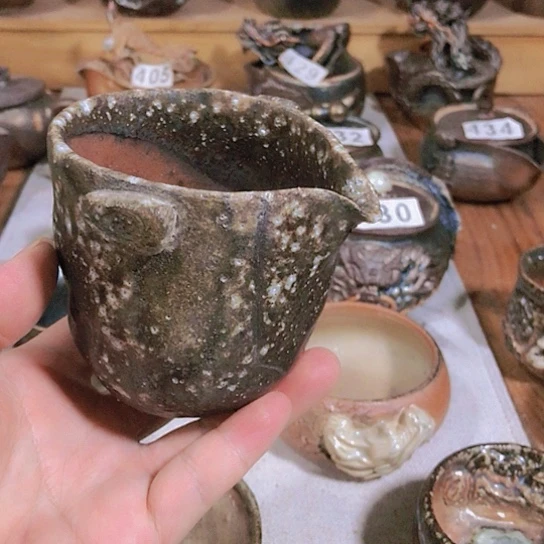 瓷片微瑕的粗陶公道