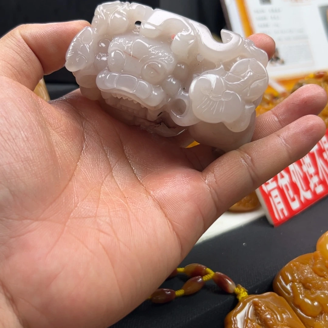 石英质玉（黄龙玉）未镶嵌多样性发货，发其一