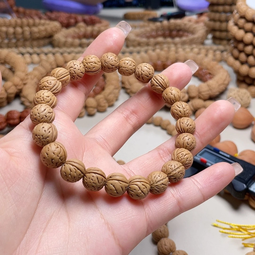 骑***.文玩核桃手串桃核