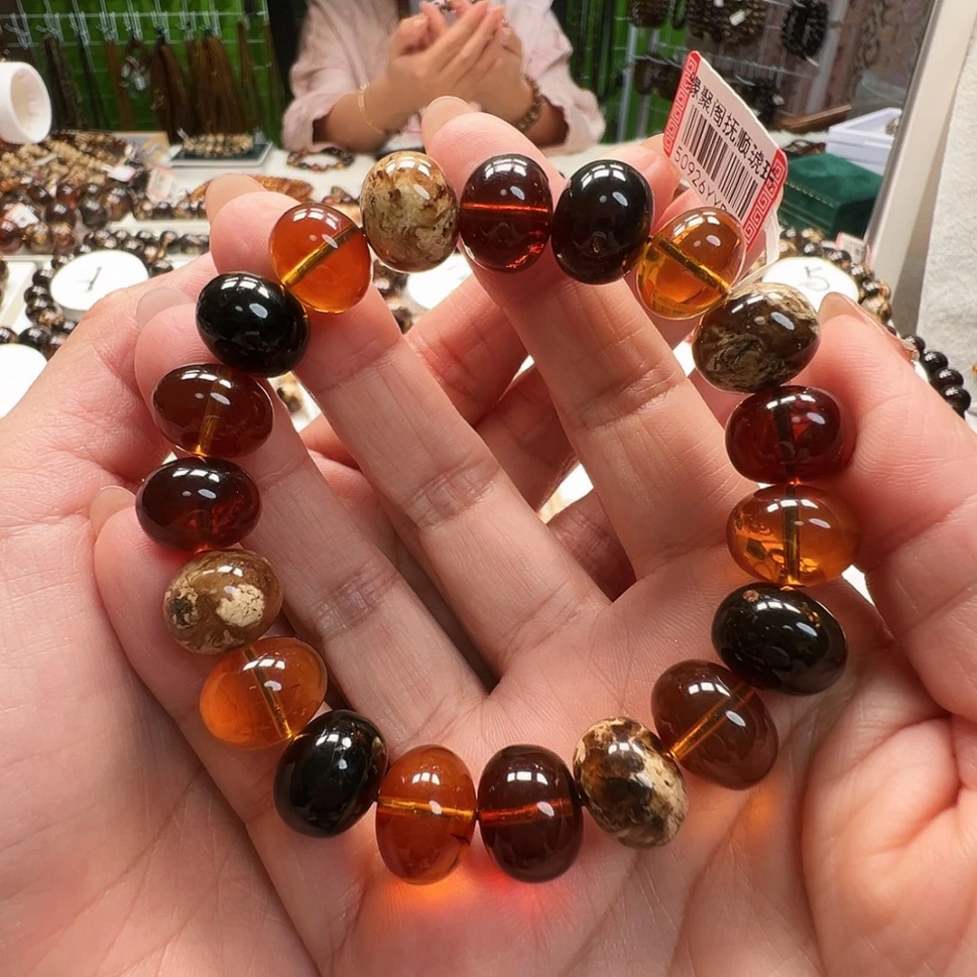 大***哥琥珀未镶嵌裸石抚顺琥珀13多宝