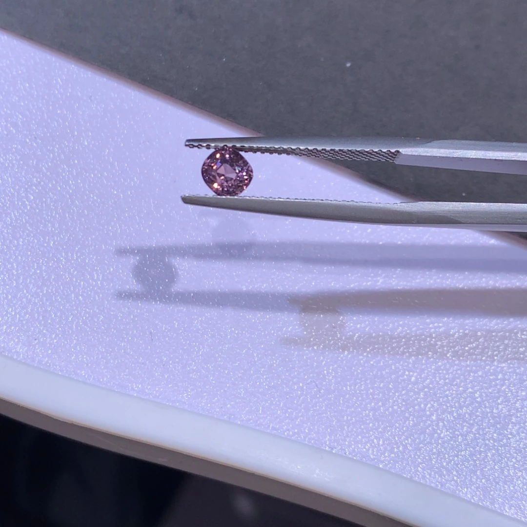 尖晶石裸石0.77克拉