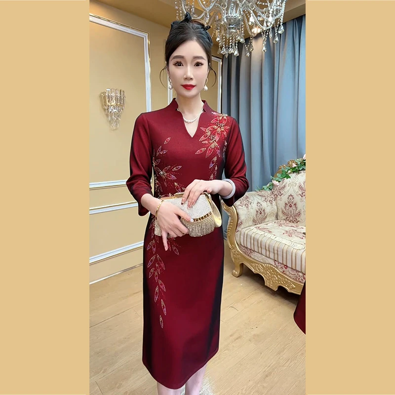 喜婆婆喜妈妈高贵中老年女装礼服旗袍裙妈妈装中式绣花连衣裙