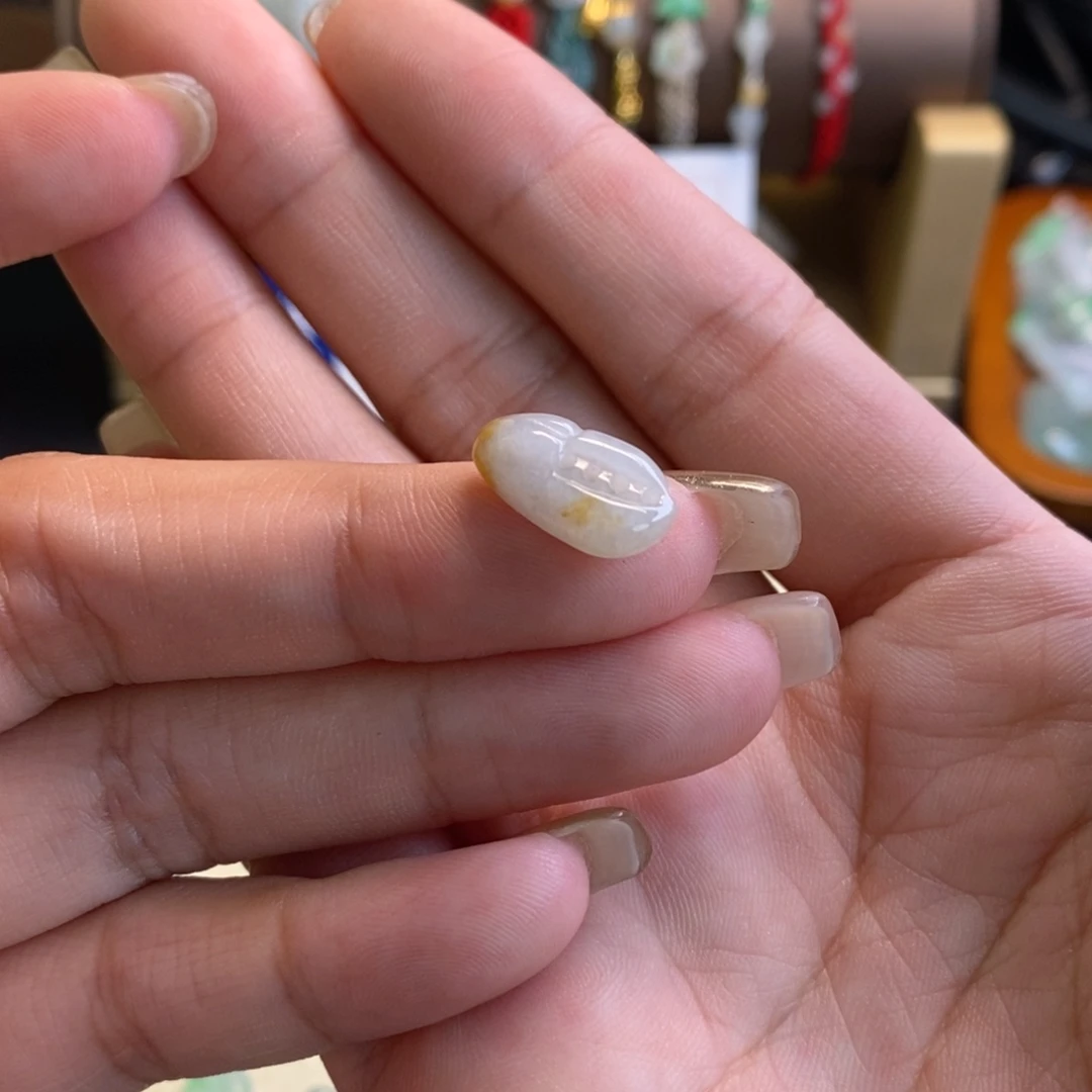 颈饰未镶嵌翡翠15680