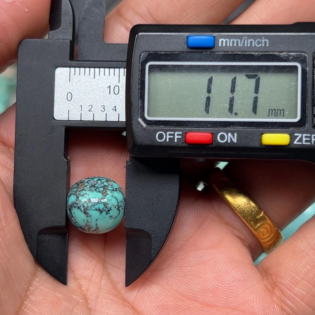 否***来未镶嵌绿松石珠宝奇石