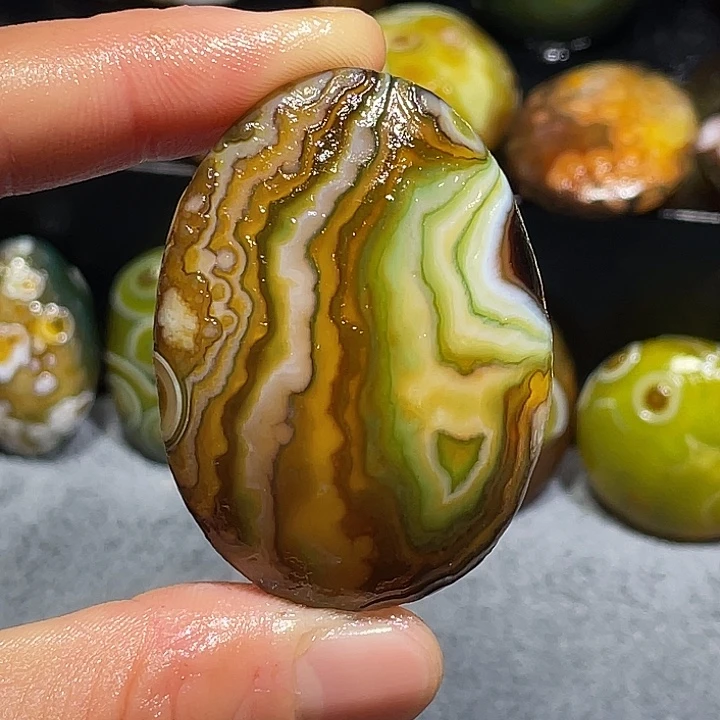 未镶嵌玛瑙/玉髓珠宝奇石