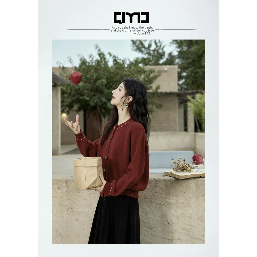 QIMO启茉（A172#高级感排扣毛衣开衫）安可拉红