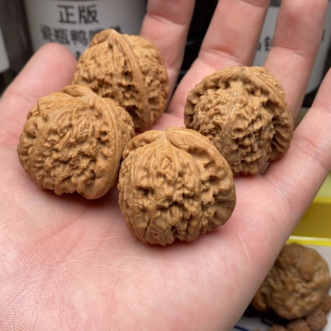 核桃把件浩*三五白狮子两对