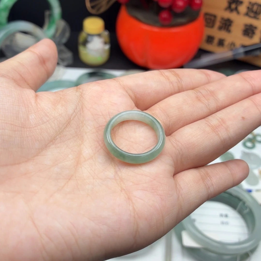 翡翠未镶嵌戒圈86436