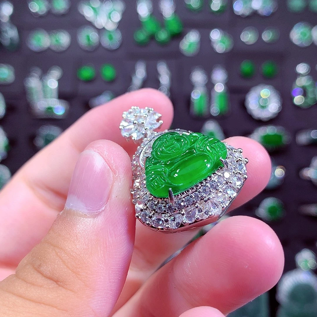 颈饰未镶嵌翡翠天然