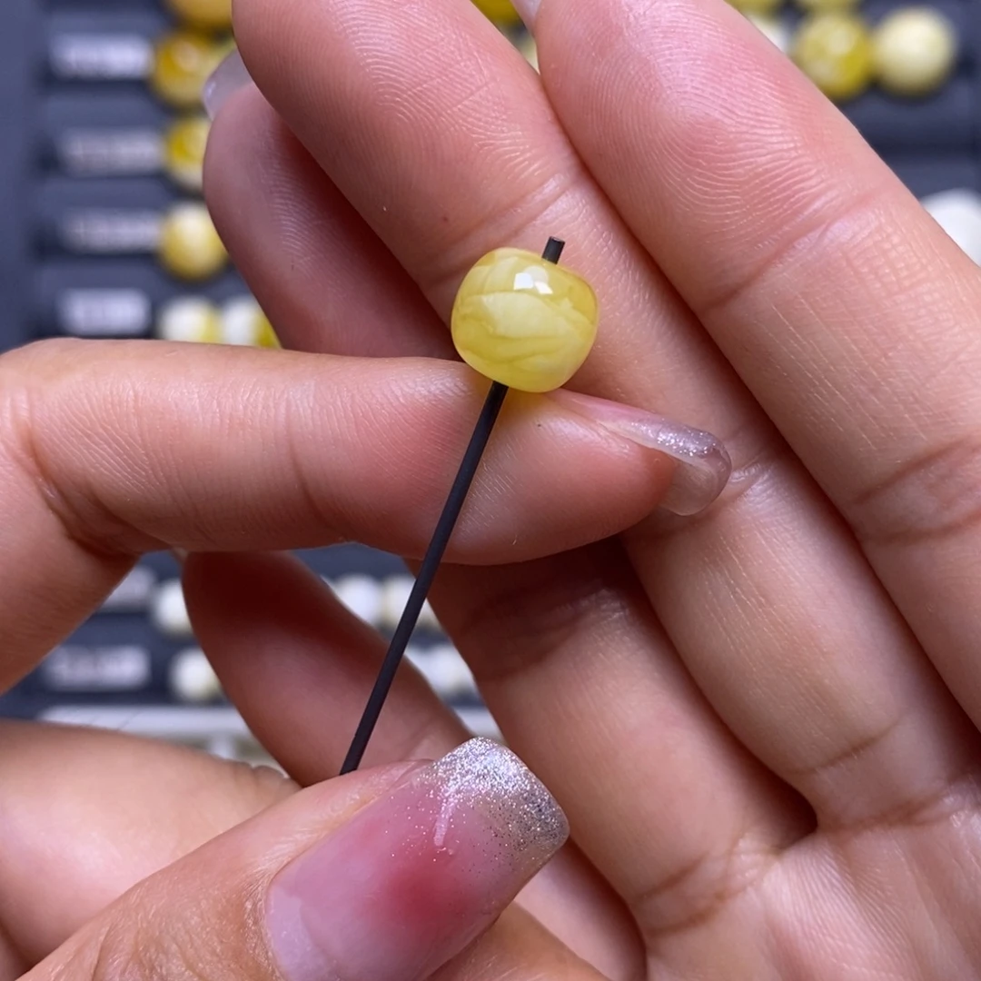 蜜蜡未镶嵌珠宝奇石金白妖花老型9.2*8.2mn