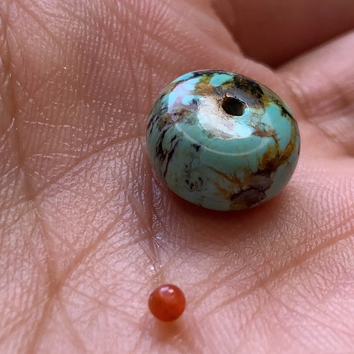 南红玛瑙未镶嵌珠宝奇石