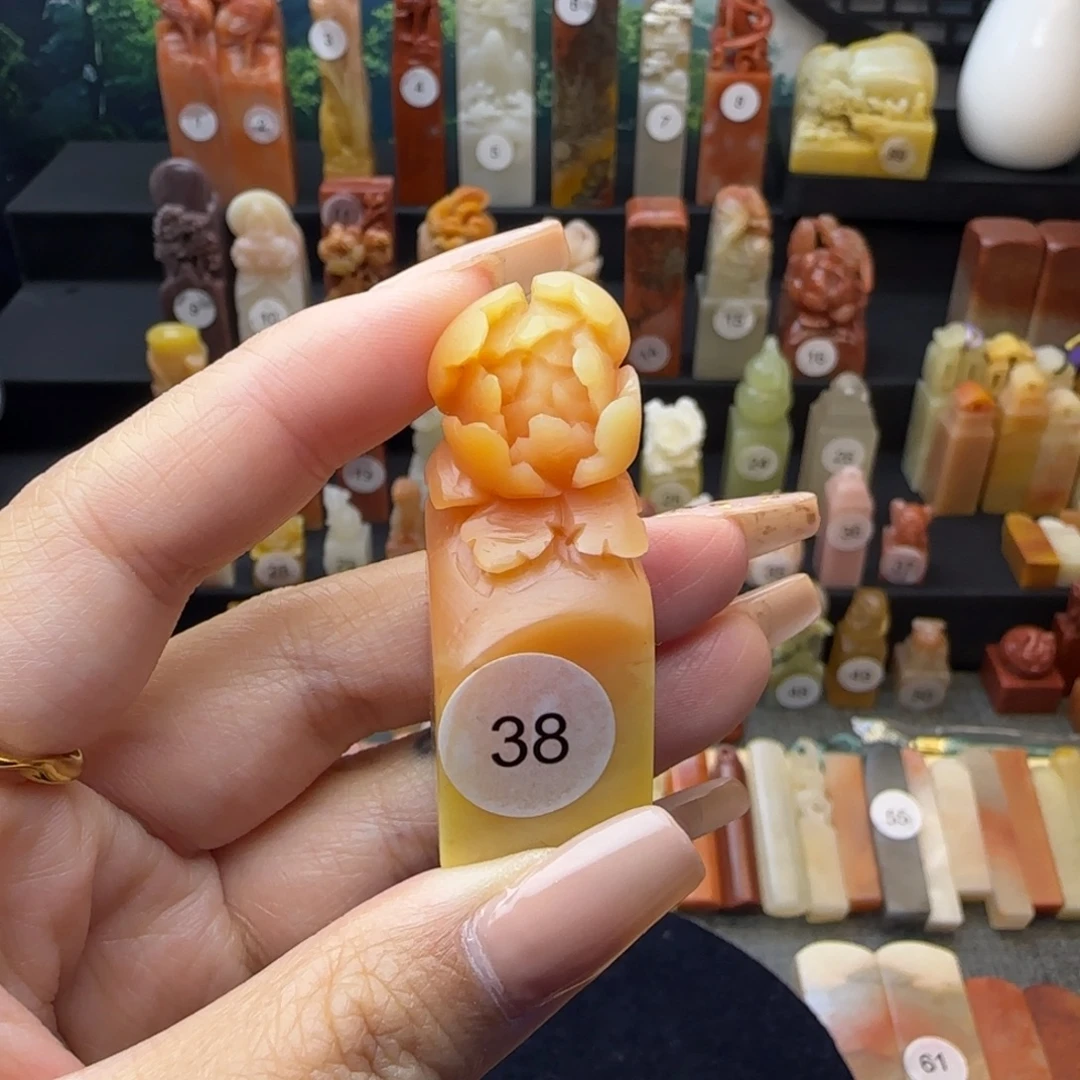 寿山石印石牡丹印章