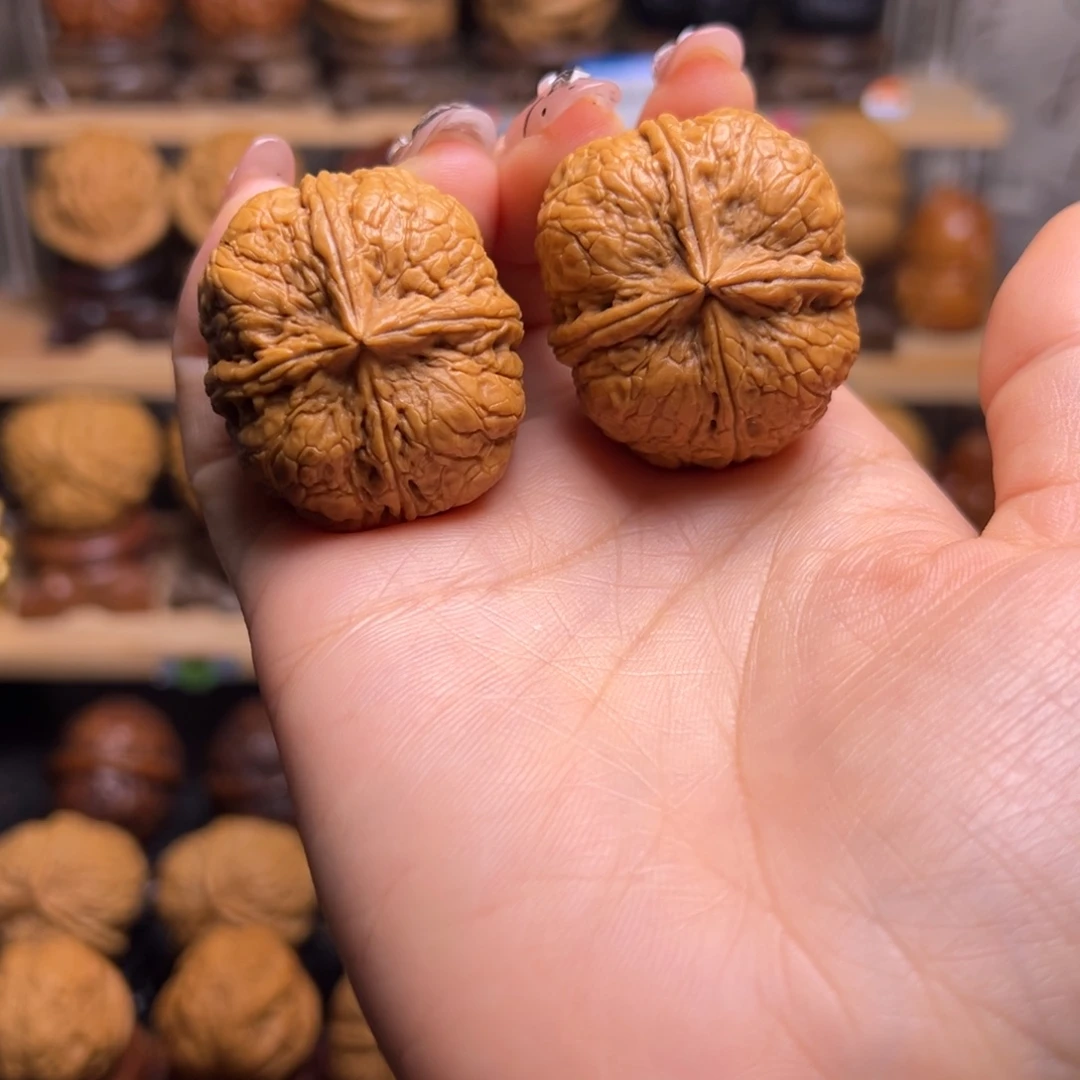 把件桃核木纹四棱H46、36……