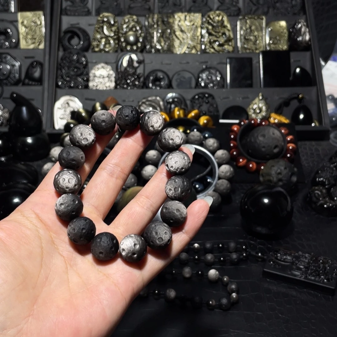 卓***道未镶嵌黑曜岩珠宝奇石