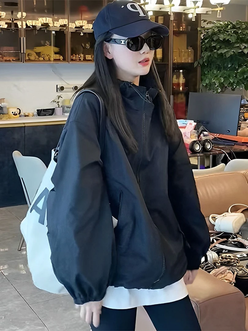 黑色高级短款冲锋衣外套女春秋季2025年新款休闲小个子初秋装夹克