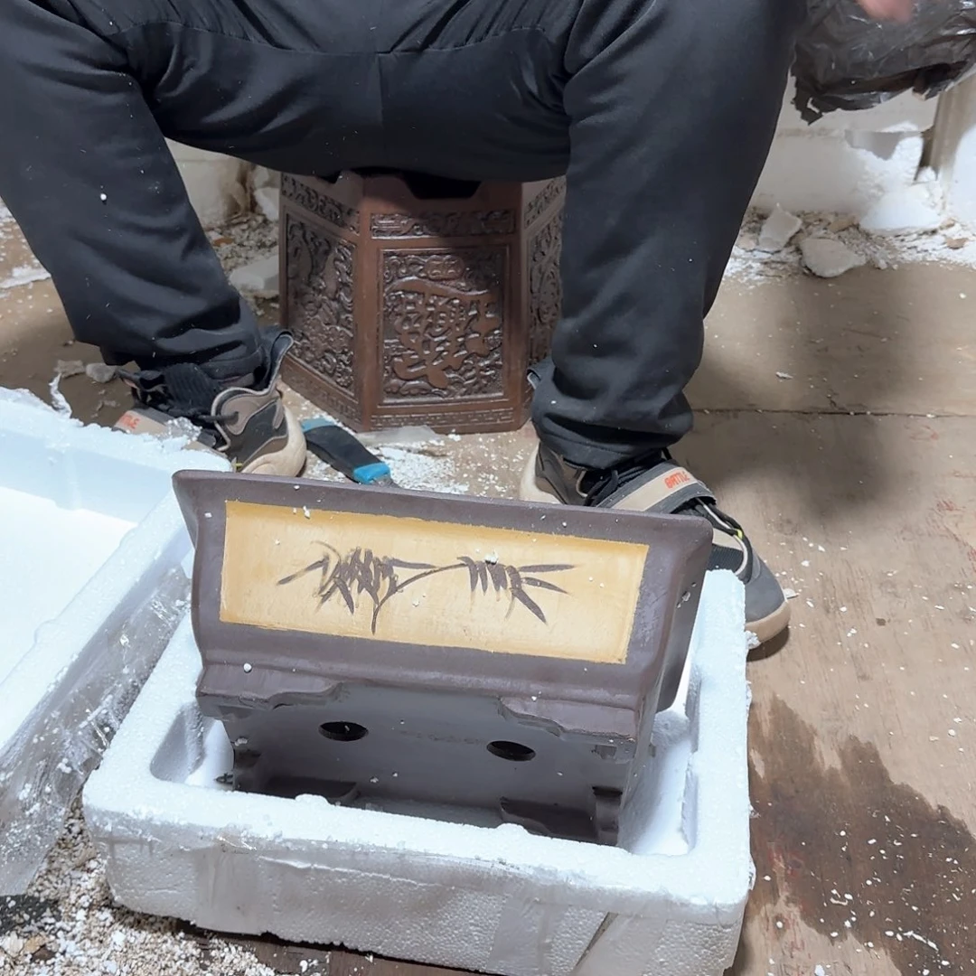 紫砂花盆瑕疵和瑕疵的