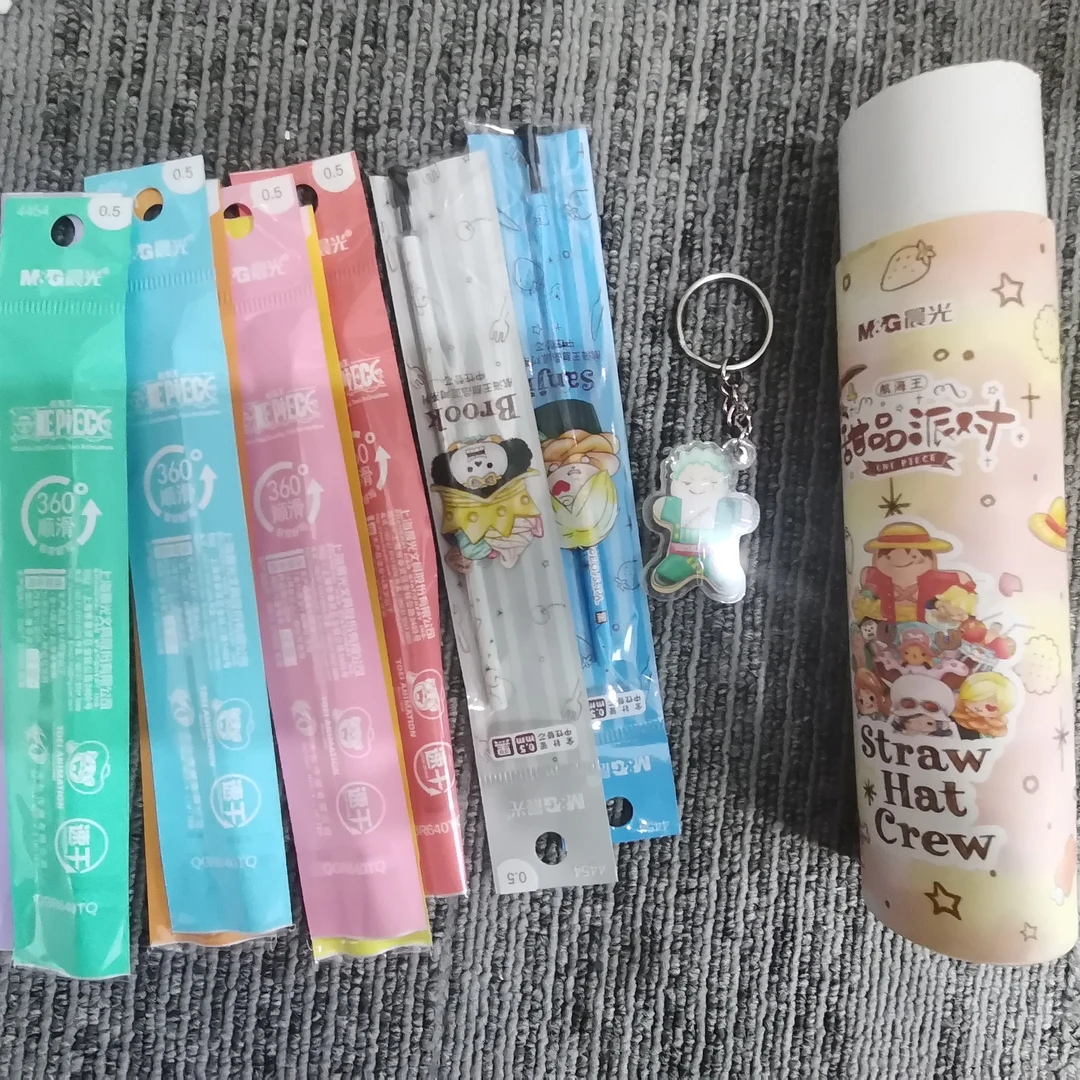 甜品派对笔芯9支芯一个挂坠 以直播间为准