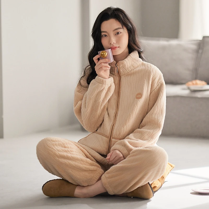 睡衣女款爆款2025新款冬季加厚加绒冬款珊瑚绒法兰绒冬天拉链套装