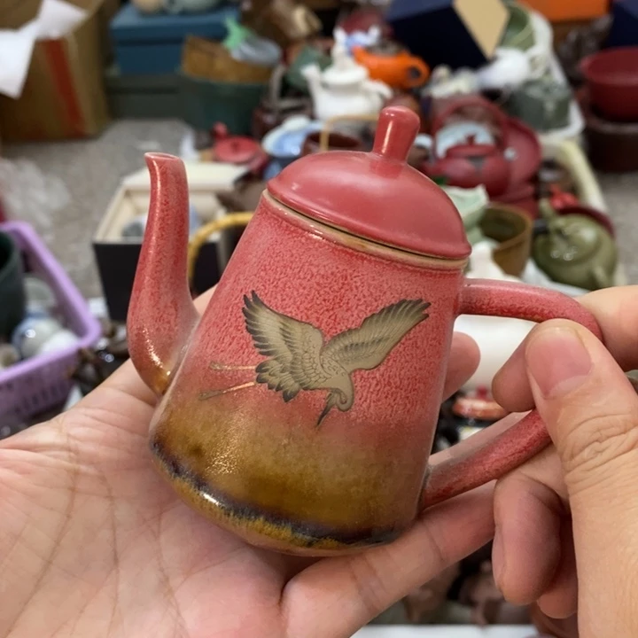 陶瓷艺术品及陶瓷壶