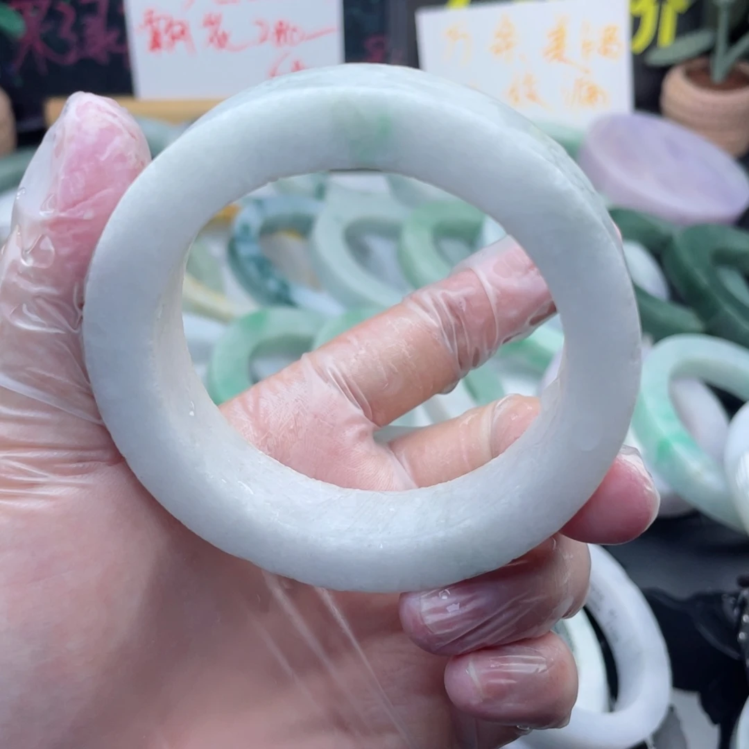 未镶嵌翡翠定制翡翠