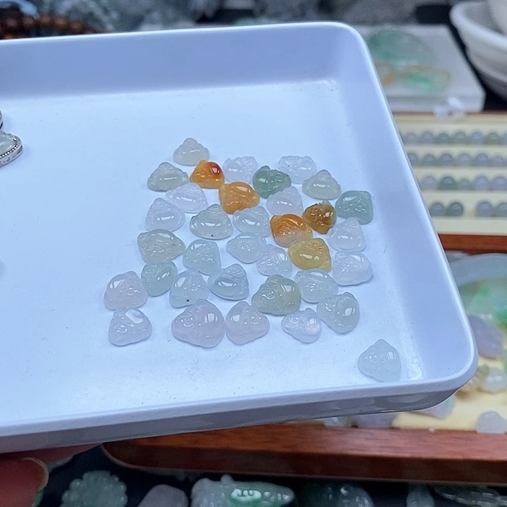 吊坠(不含链)未镶嵌翡翠一个20