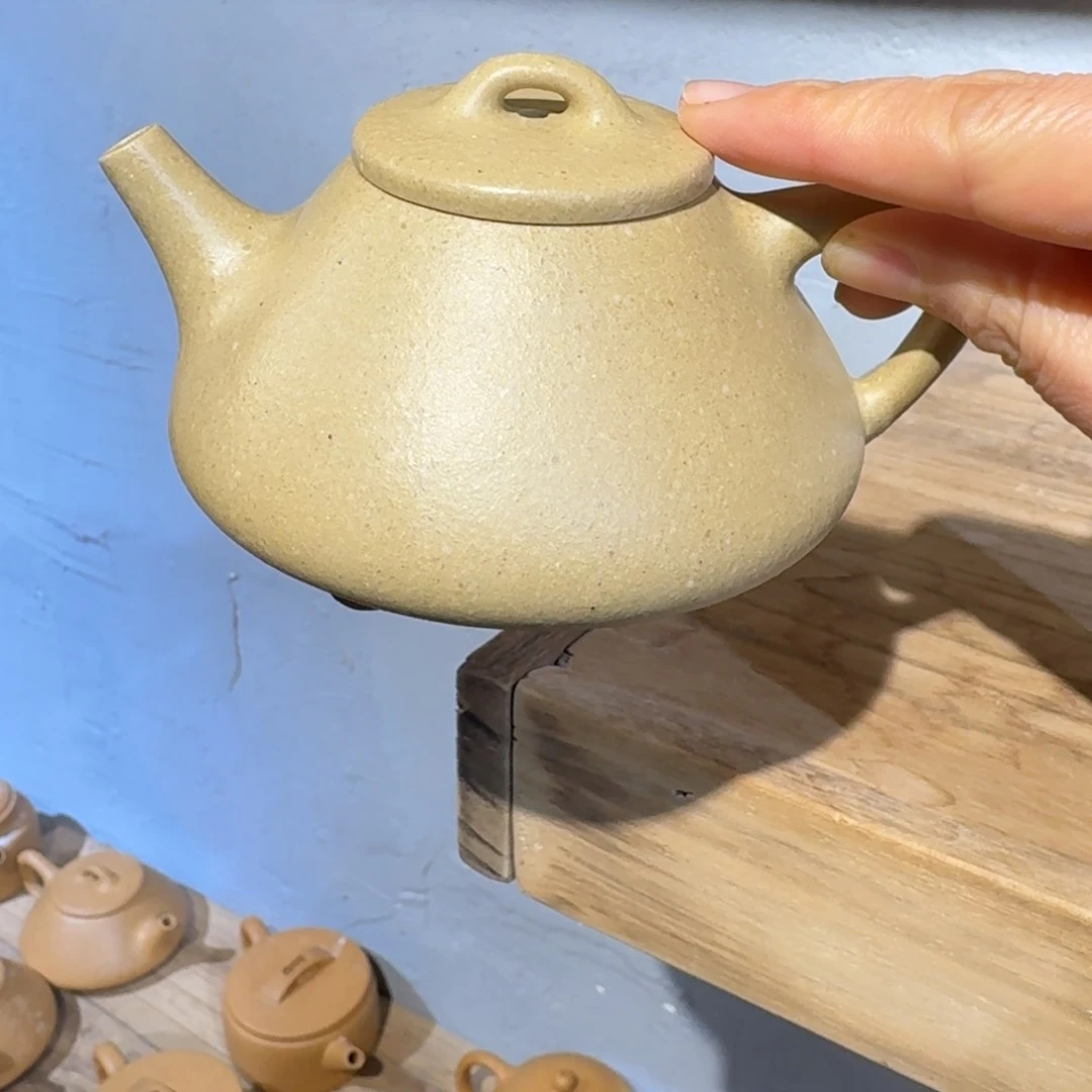 本山绿泥茶壶微瑕200毫升梨皮