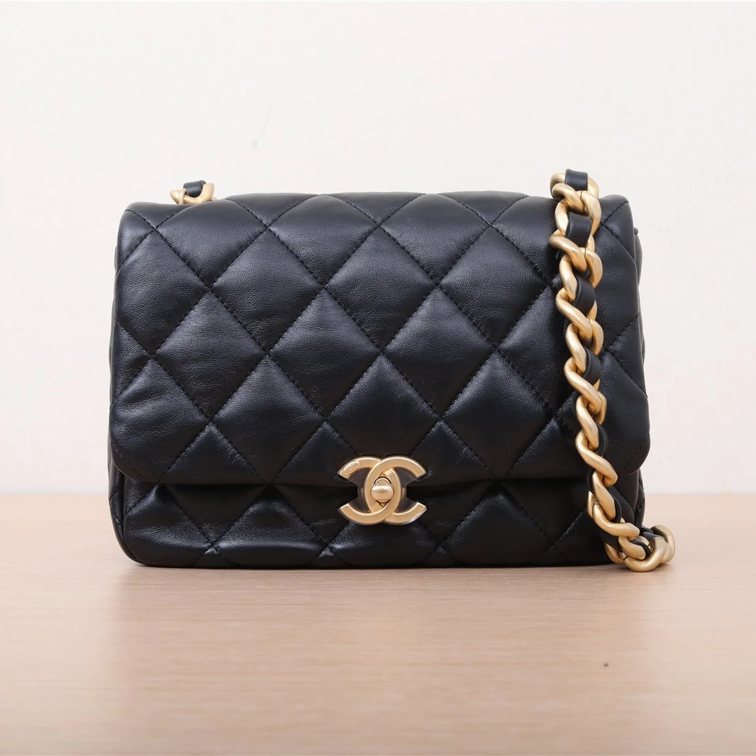 99新 Chanel/香奈儿 【活动黑黑】22S 口盖包 黑色 芯片开 金扣