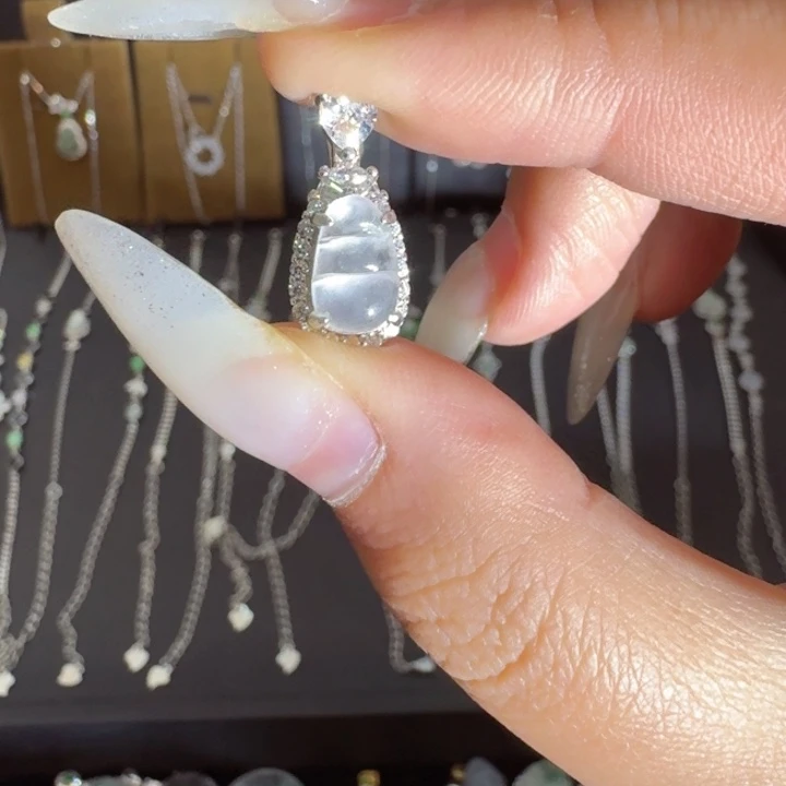 吊坠(赠链)银S925镶嵌翡翠