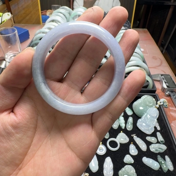 翡翠手镯未镶嵌手镯