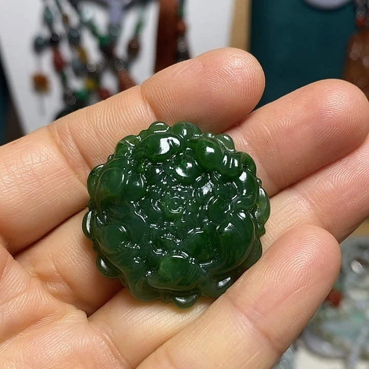 吊坠(赠链)未镶嵌翡翠