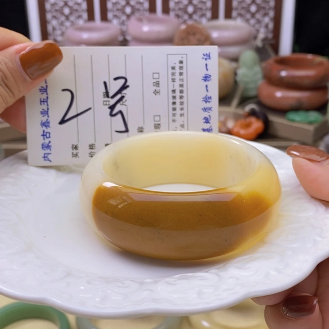 【闪购商品】未镶嵌手镯石英岩玉