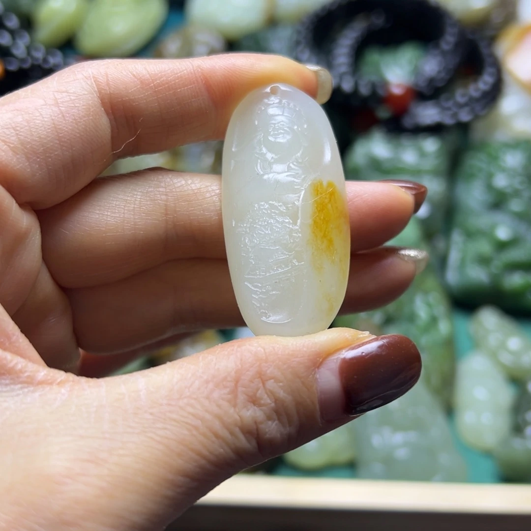 和田玉未镶嵌挂件