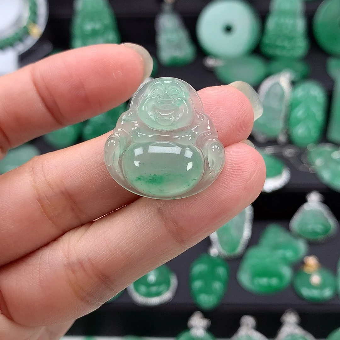 石英质玉（非洲翠）吊坠未镶嵌