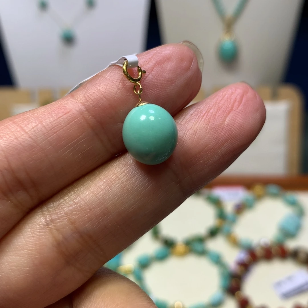 绿松石18K金镶嵌吊坠