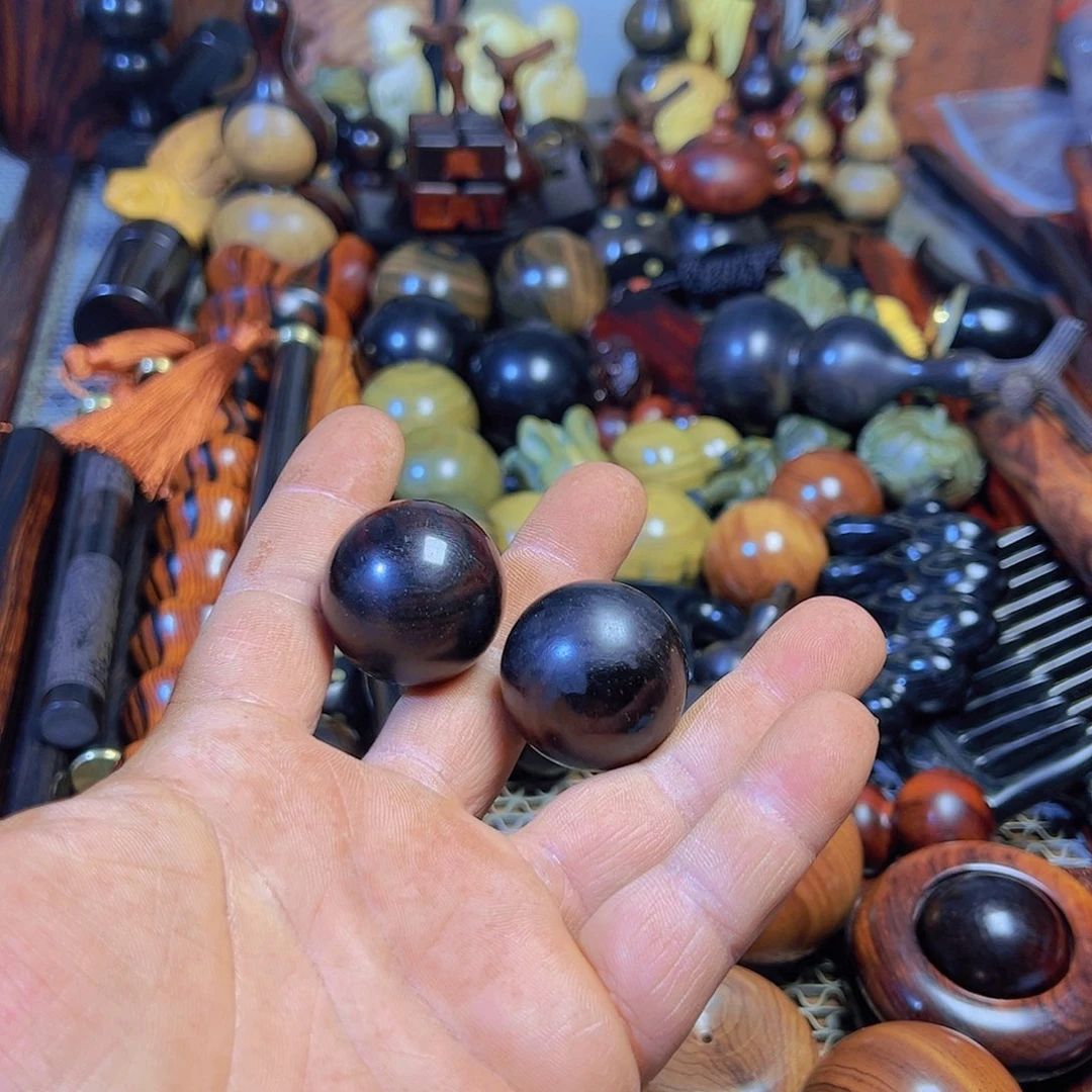 维腊木（绿檀）大叶紫檀