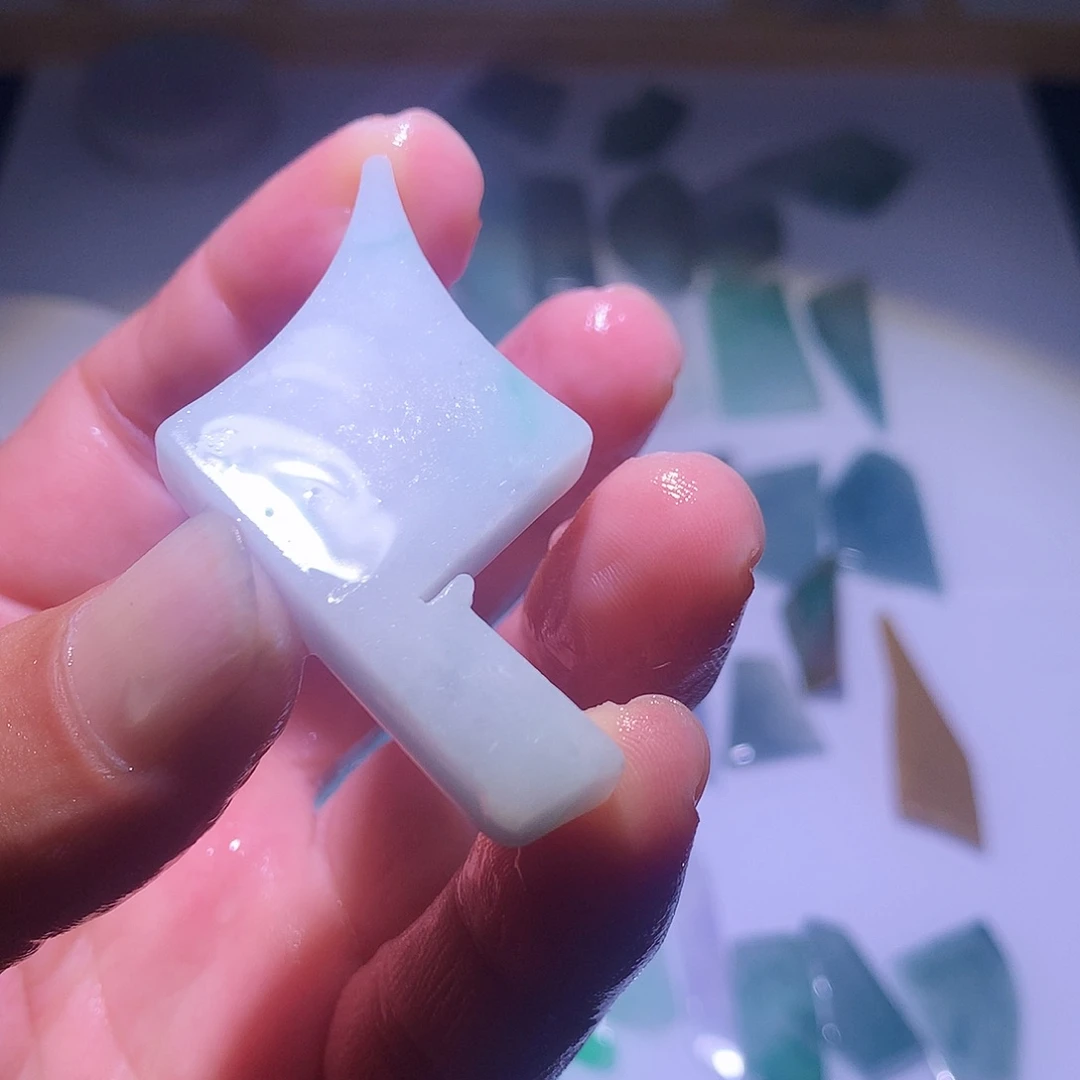 颈饰未镶嵌翡翠边角料