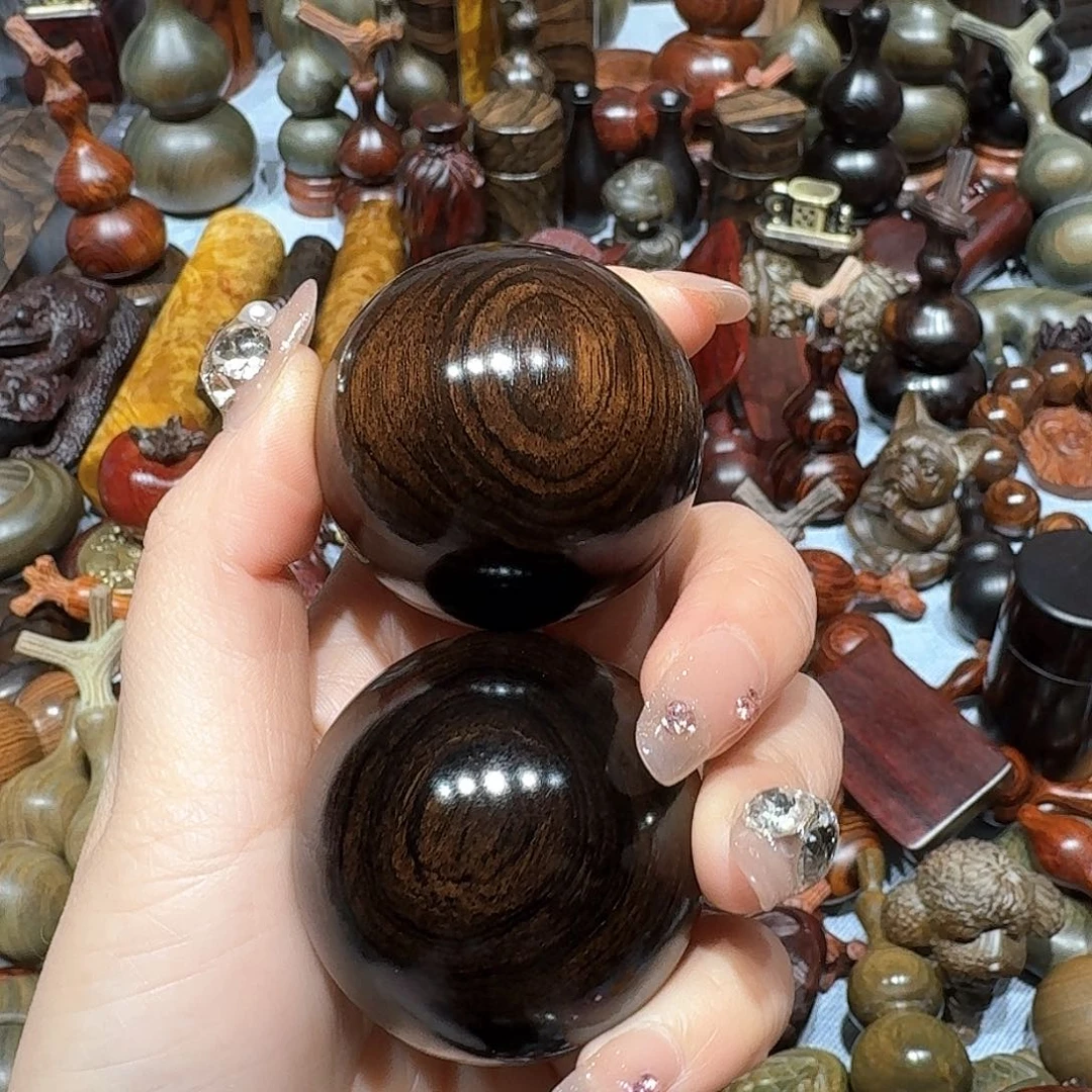 香榧木༊****紫光檀4.5手球