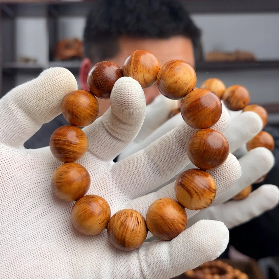 R***"手串/手链柏木（崖柏）20陈化蚂蚁腿瑕疵