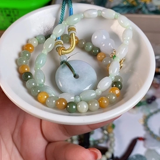 翡翠未镶嵌颈饰天然翡翠拍一发四