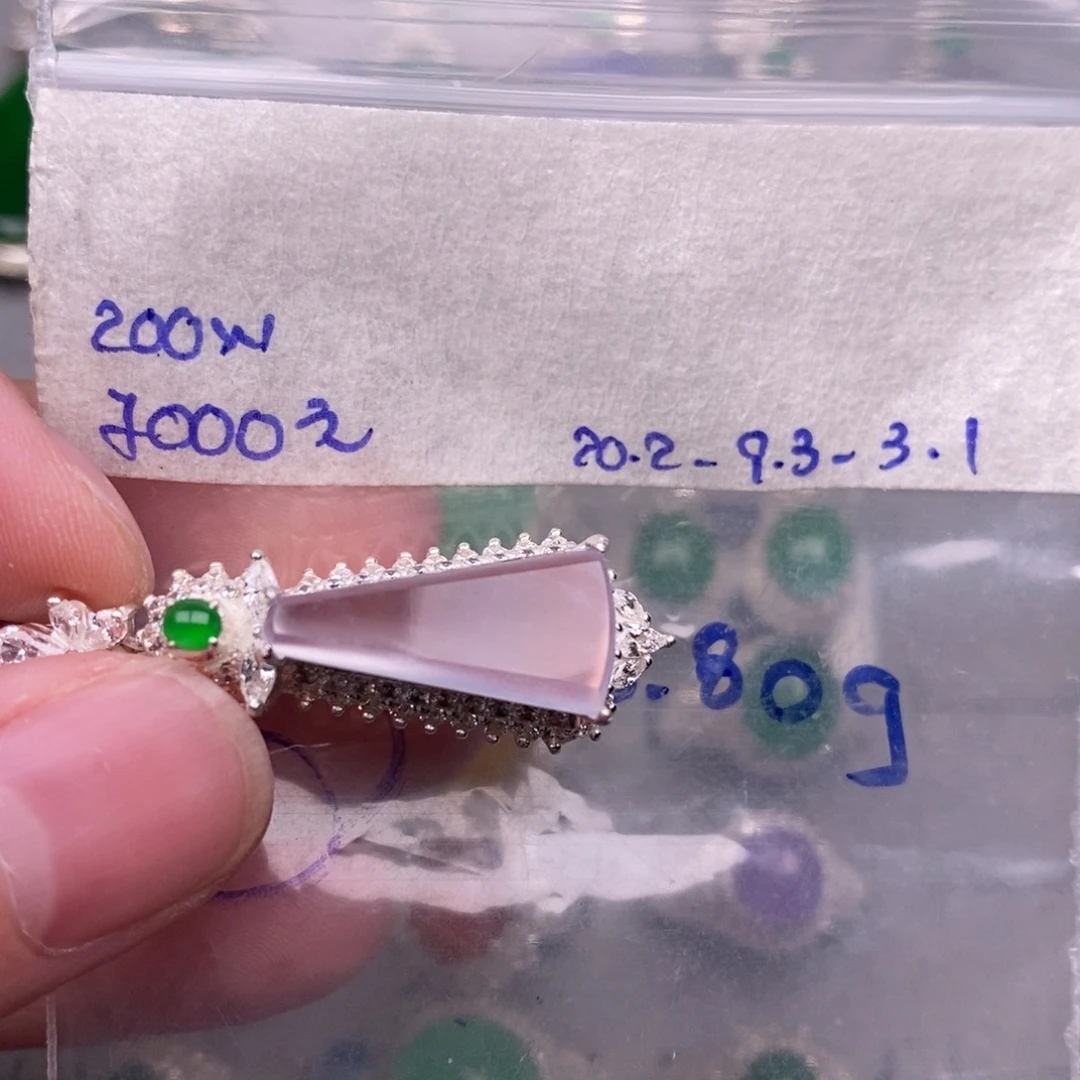 定制翡翠未镶嵌缅甸翡翠