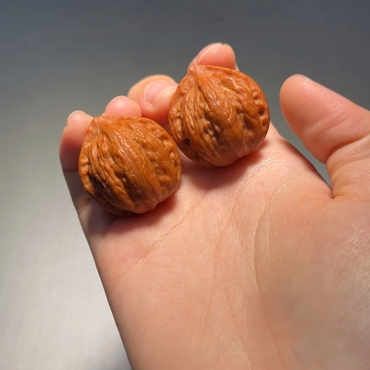 文玩核桃把件桃心086