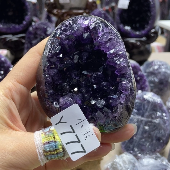 用***2大型摆件（非配饰）未镶嵌水晶摆件