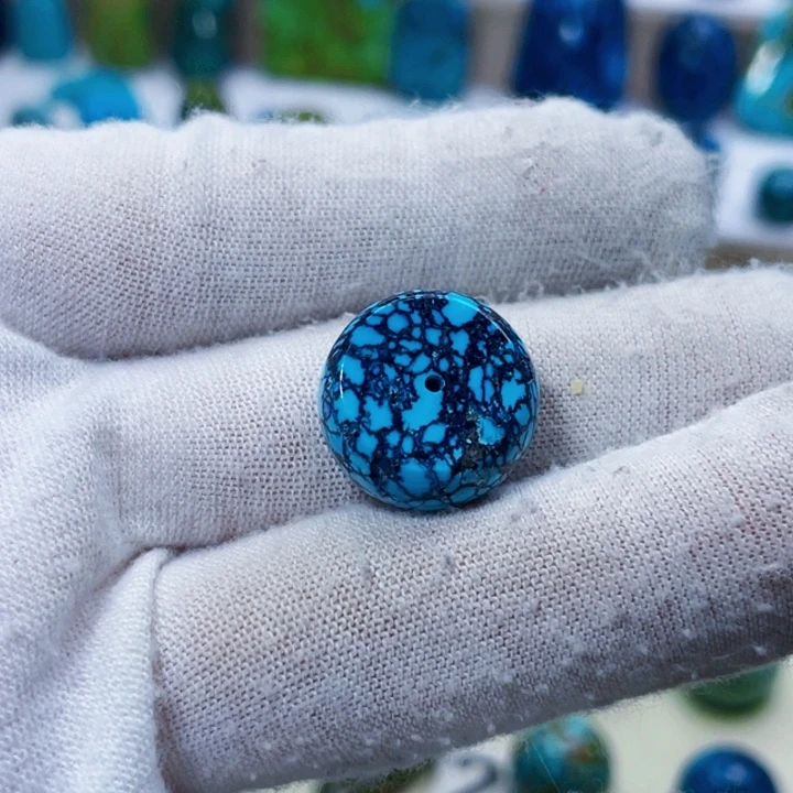 绿松石未镶嵌饰品